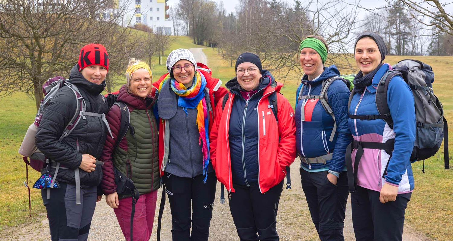 Bärentrailerinnen vorm HKZ Groß Gerungs (c)Martin Lugmayr